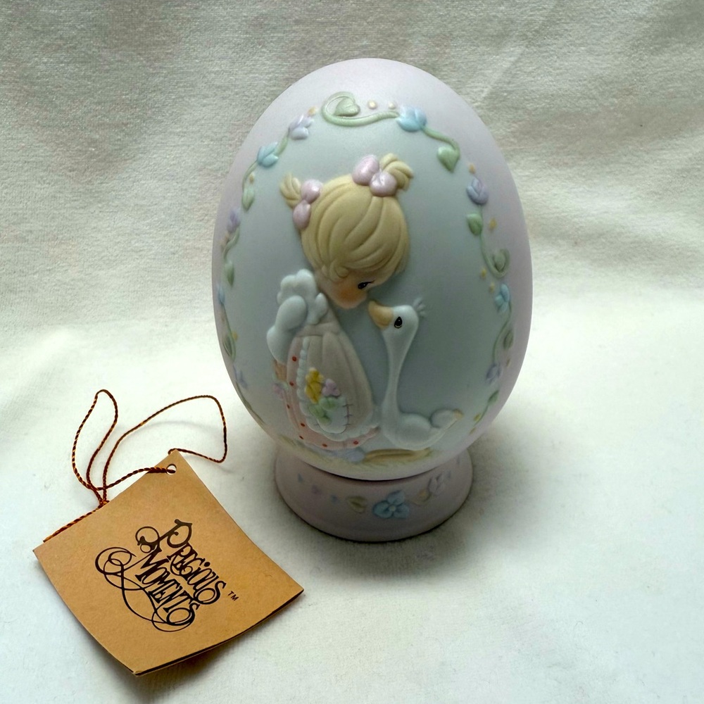 Precious Moments "Make A Joyful Noise" Porcelain Egg w/Base Figurine